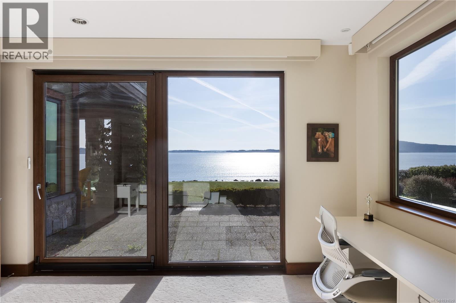 3070 BEACHFRONT CRES - 46