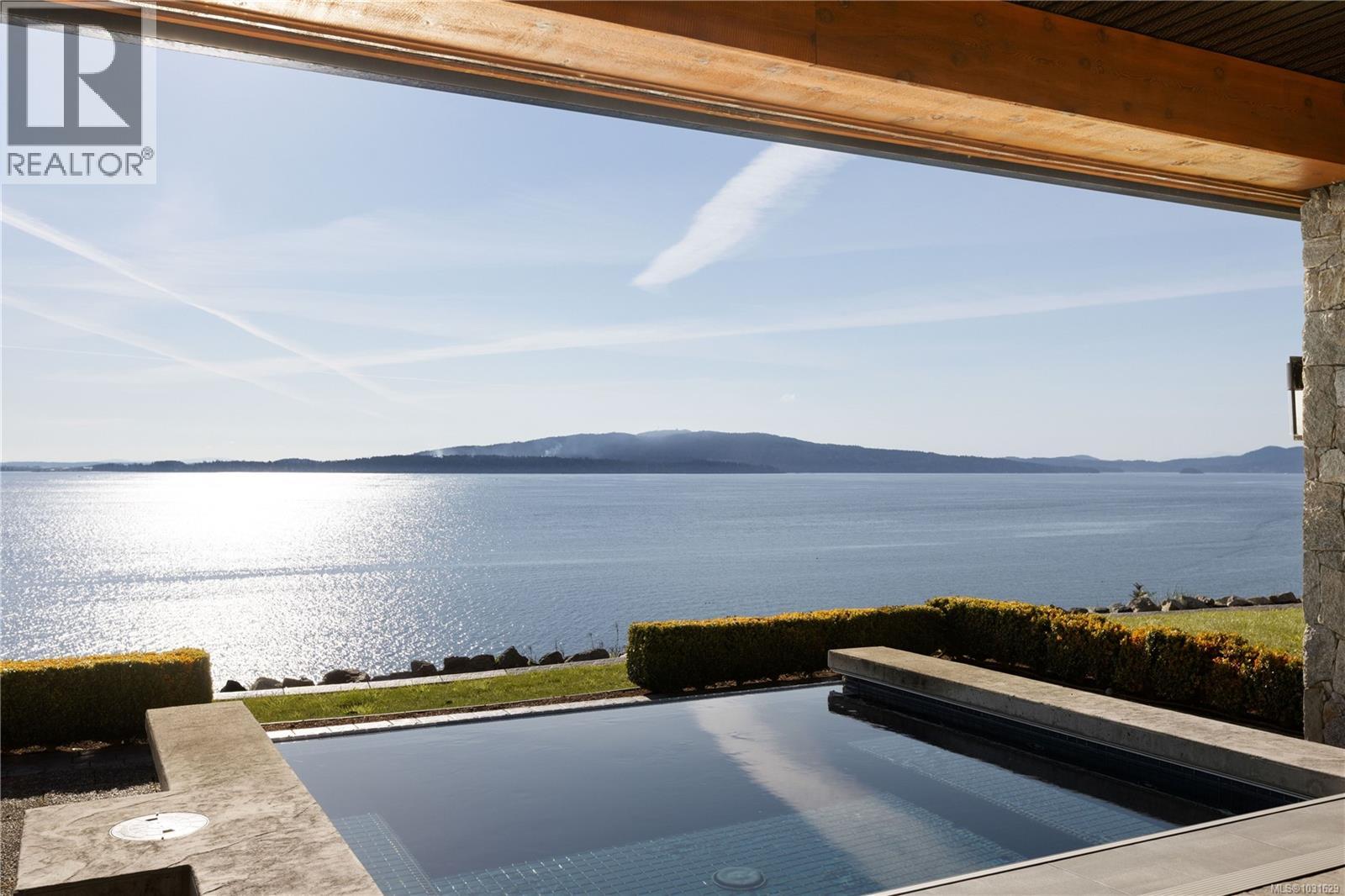 3070 BEACHFRONT CRES - 64