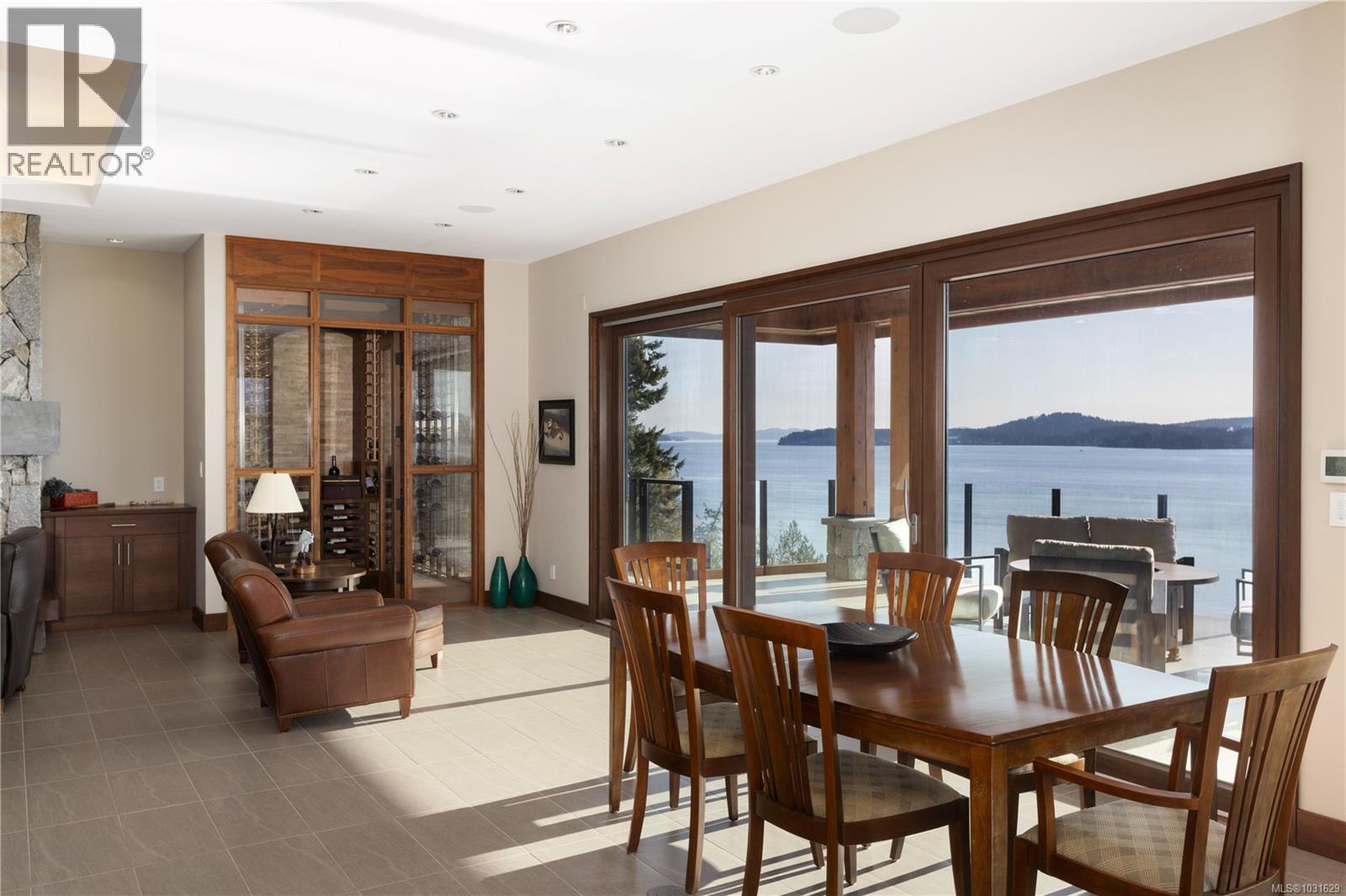 3070 BEACHFRONT CRES - 28