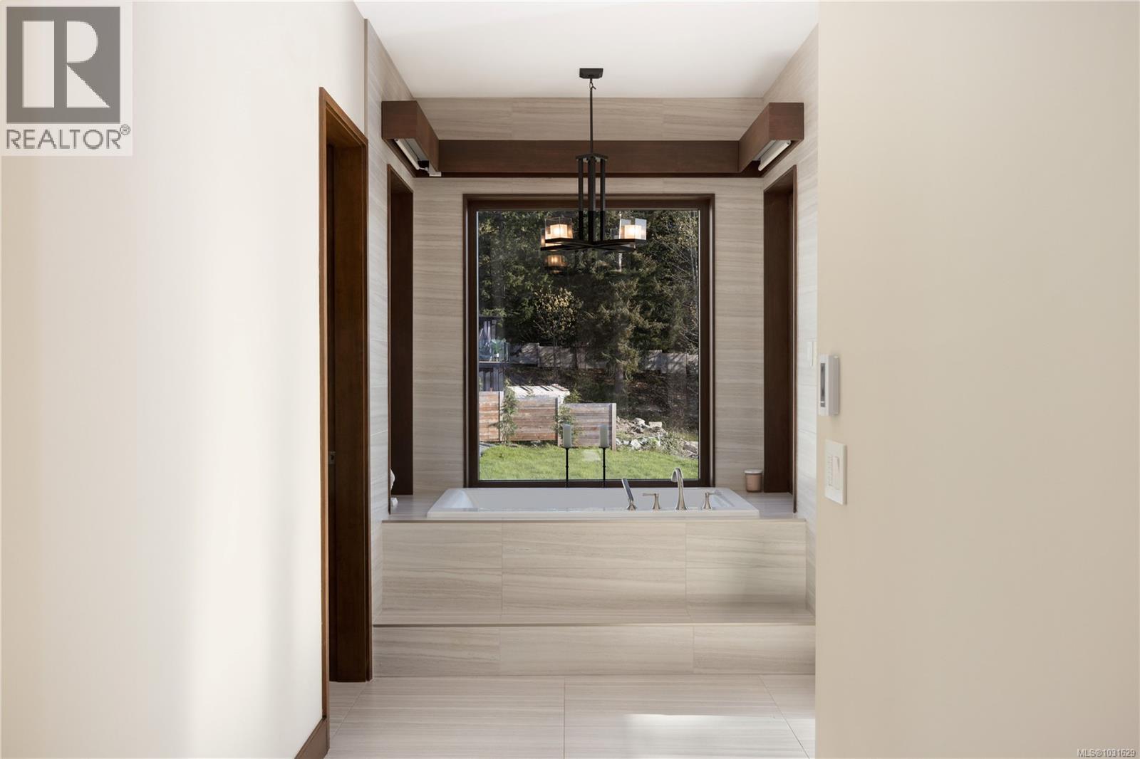 3070 BEACHFRONT CRES - 31