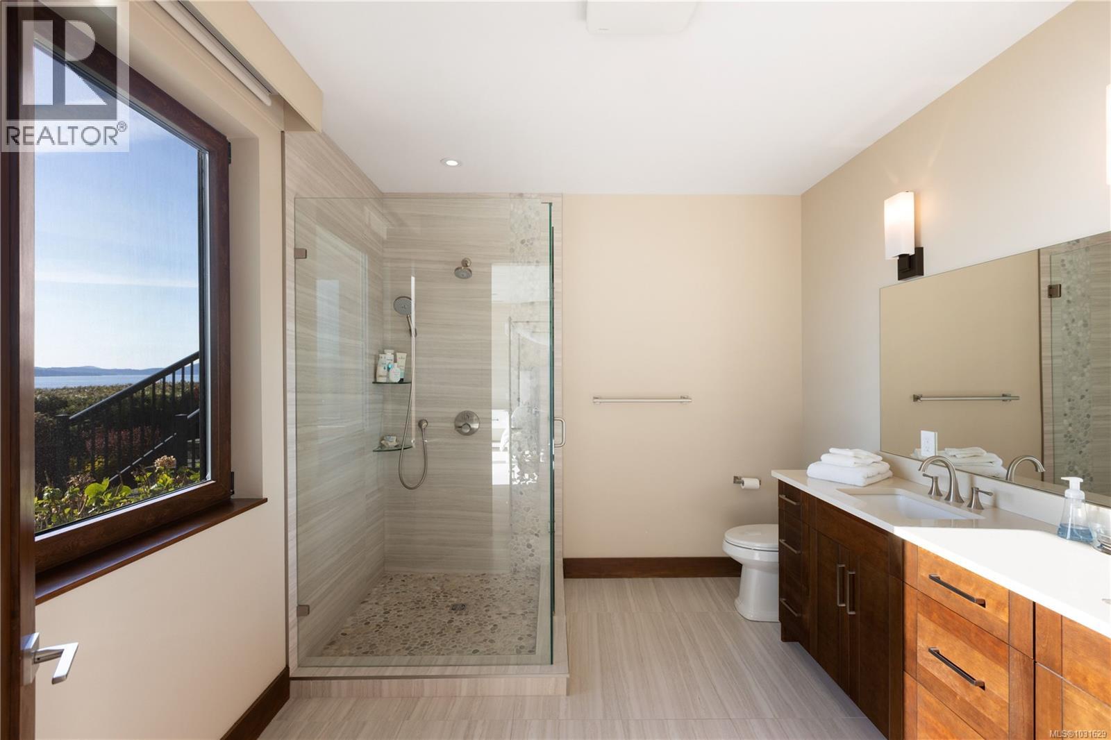 3070 BEACHFRONT CRES - 47