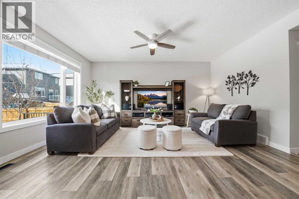 141 Willow Park, Cochrane