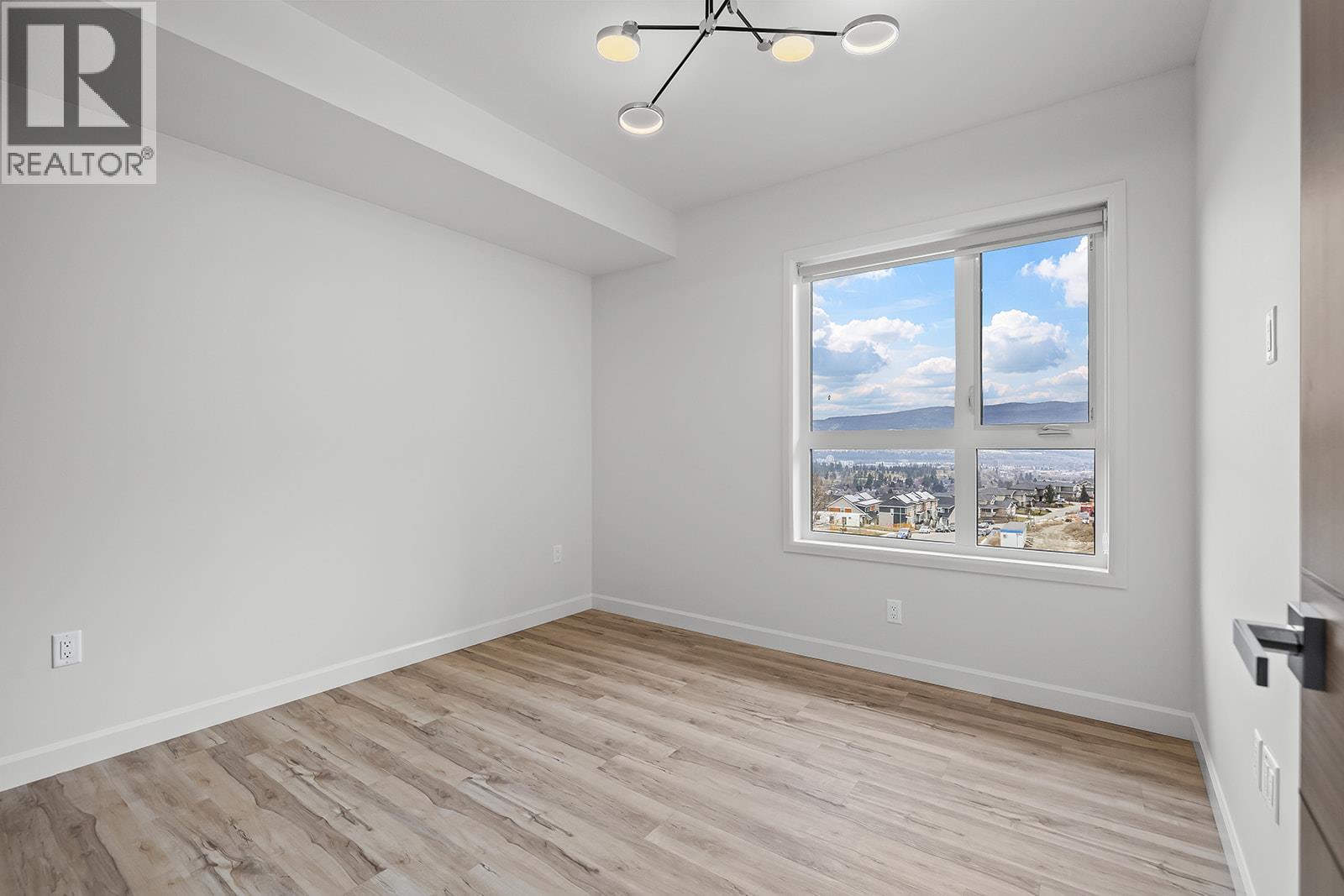 #413 630 Boynton Place - 28