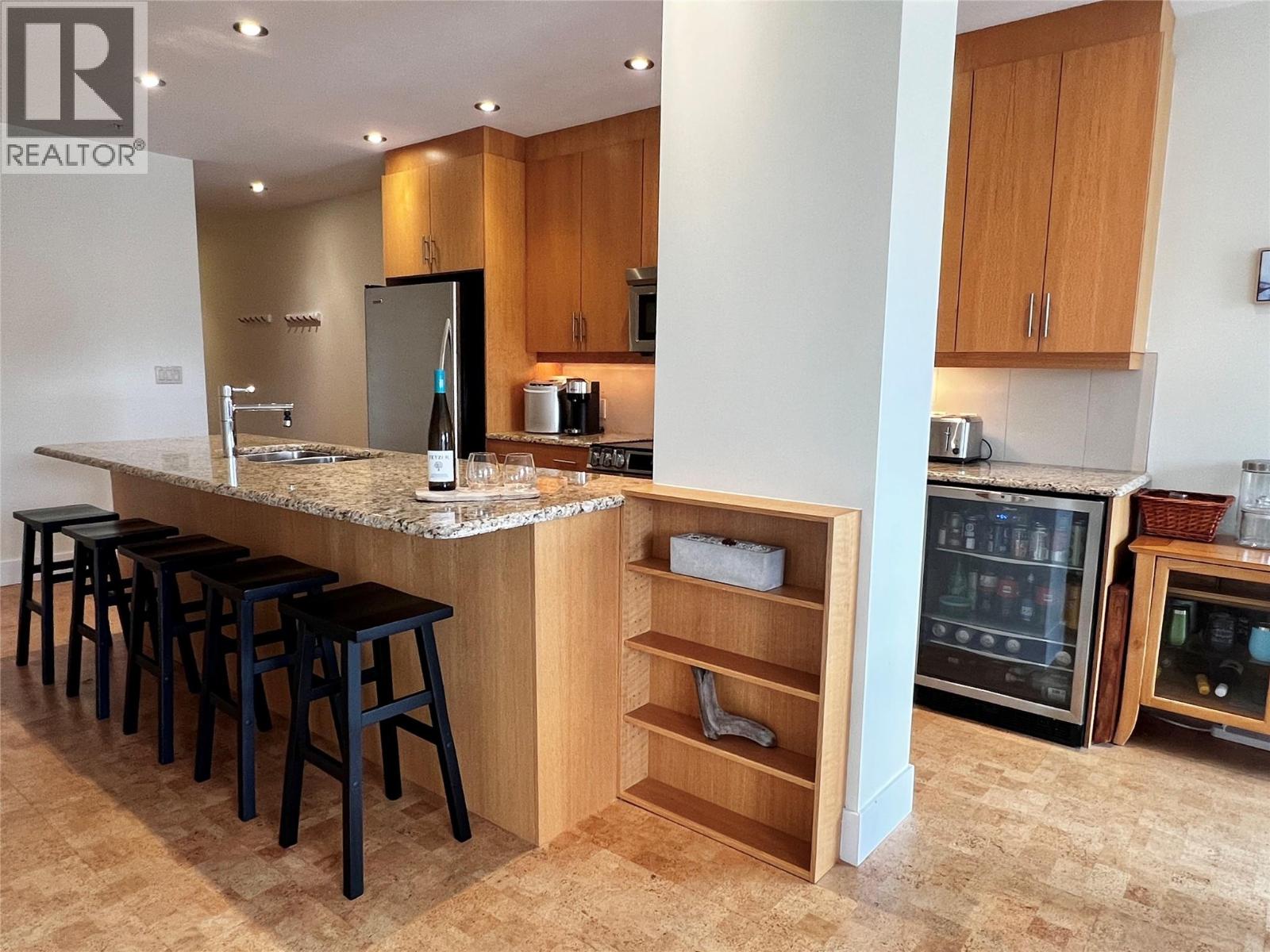 #408 326 MARA LAKE LANE - 16