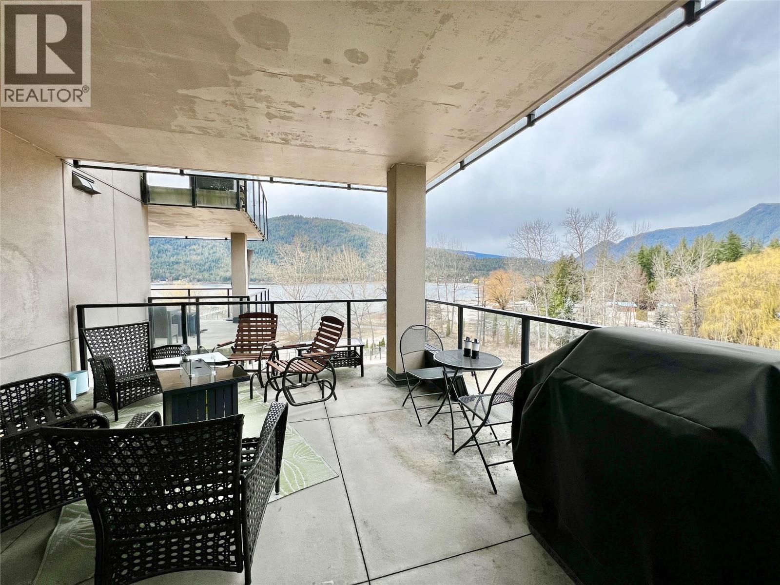 #408 326 MARA LAKE LANE - 40