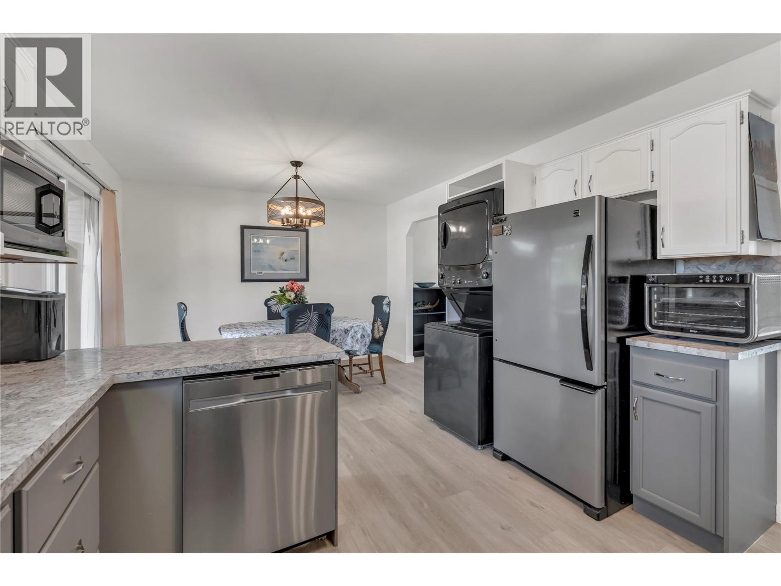 239 Roy Avenue - 9