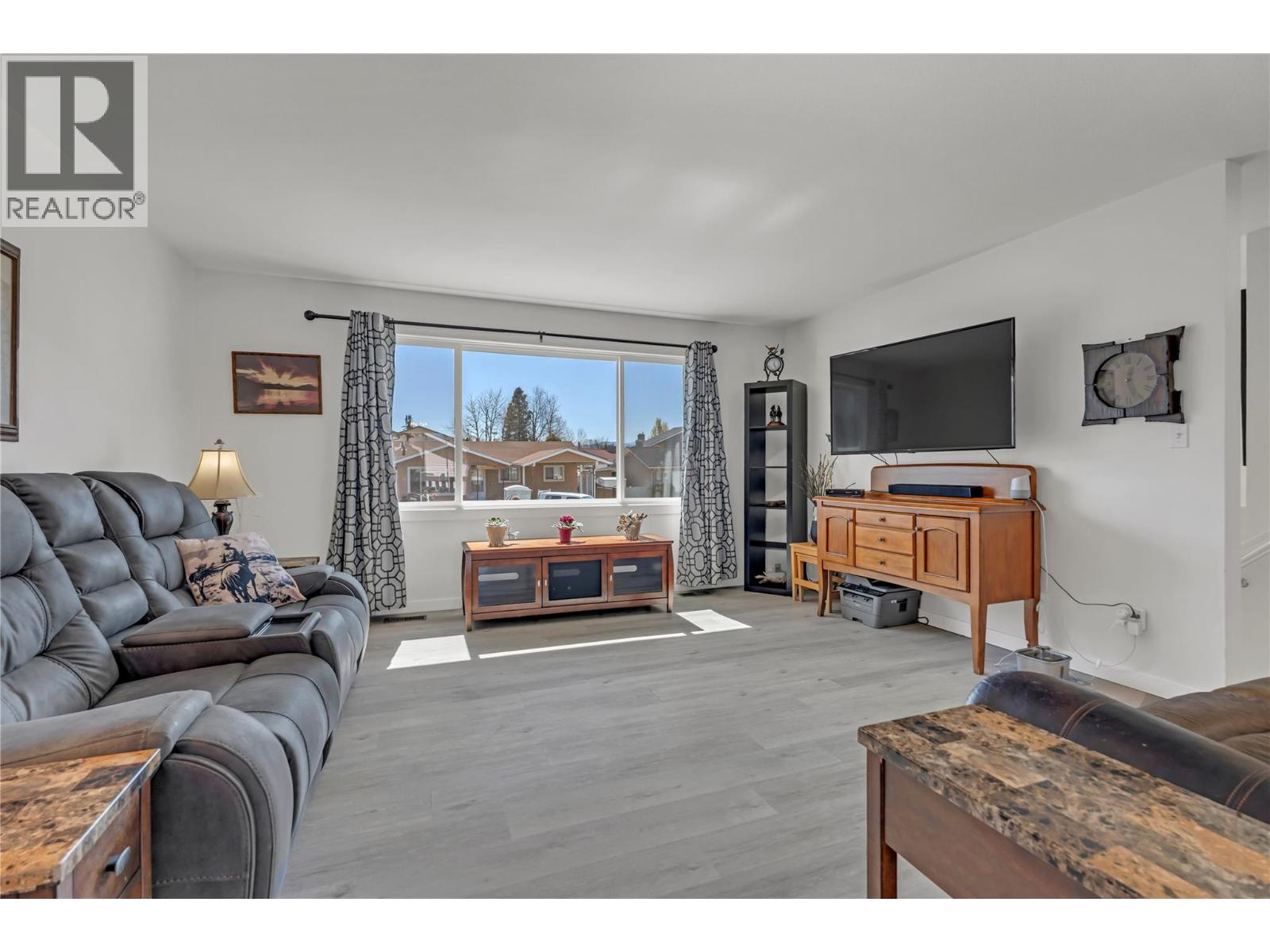 239 Roy Avenue - 5