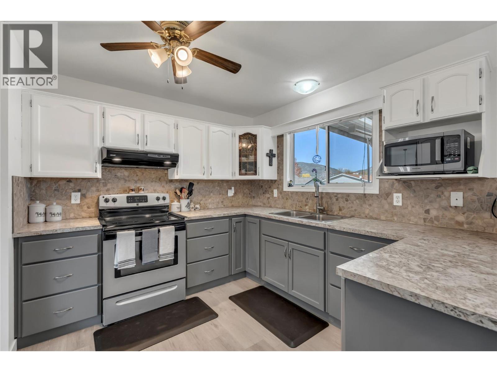 239 Roy Avenue - 8