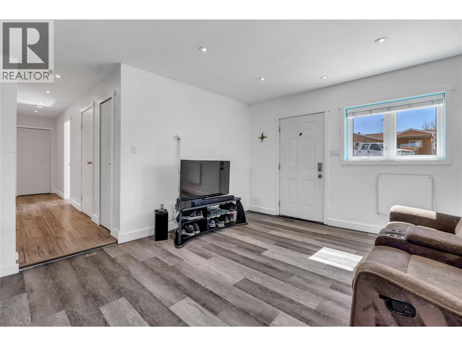 239 Roy Avenue - 20