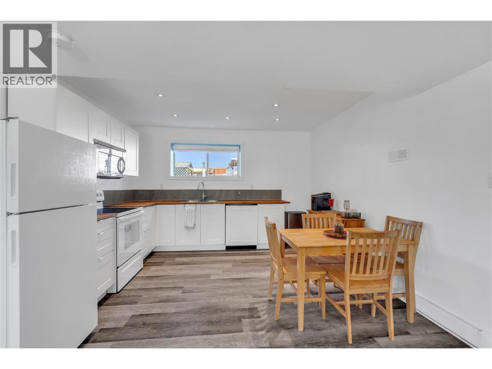 239 Roy Avenue - 21