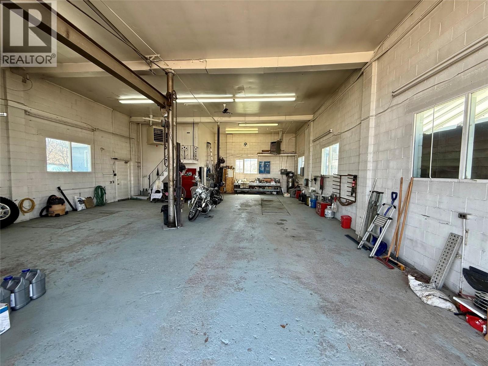 1418 5 Street N, Cranbrook