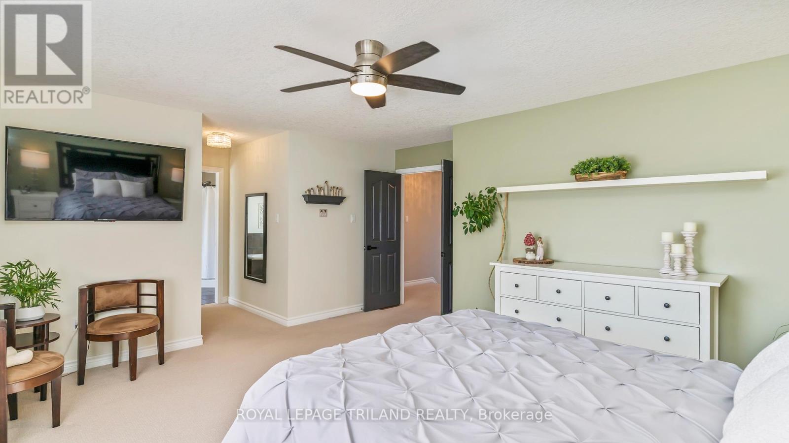 10 PRESPA COURT Property Photo