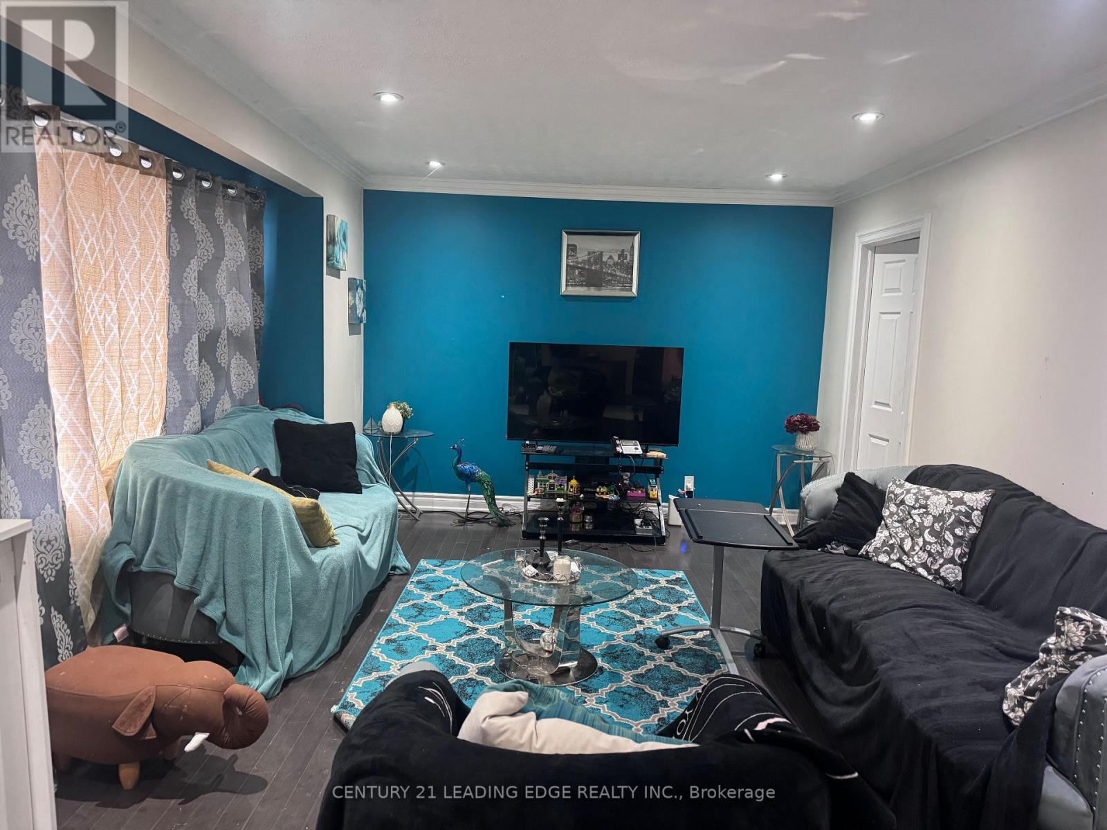 150 DONCASTER AVENUE - 10