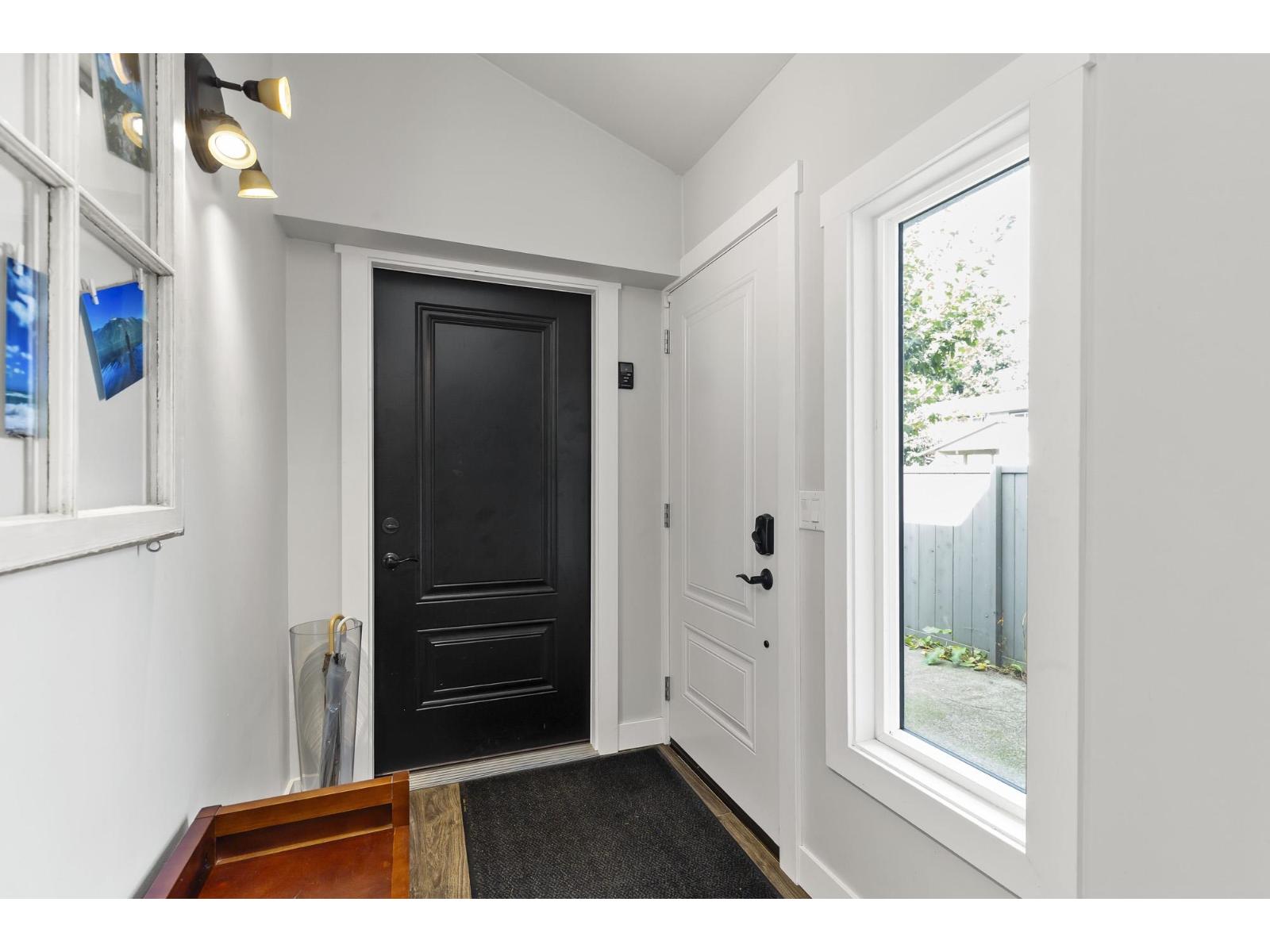 46 46689 FIRST AVENUE, Chilliwack Proper East — photo 17