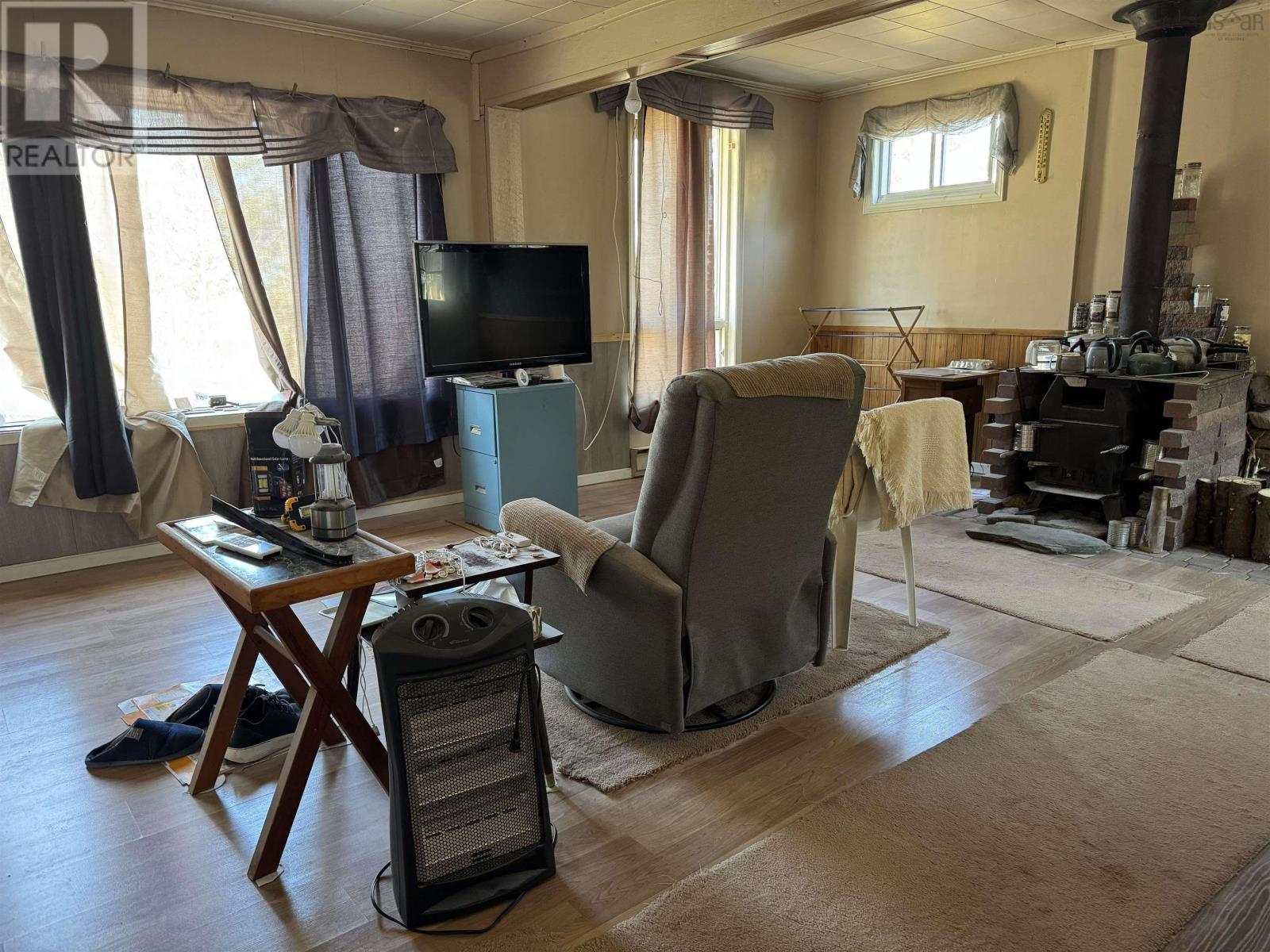 Property 5 of 31 of 102 East Torbrook Road