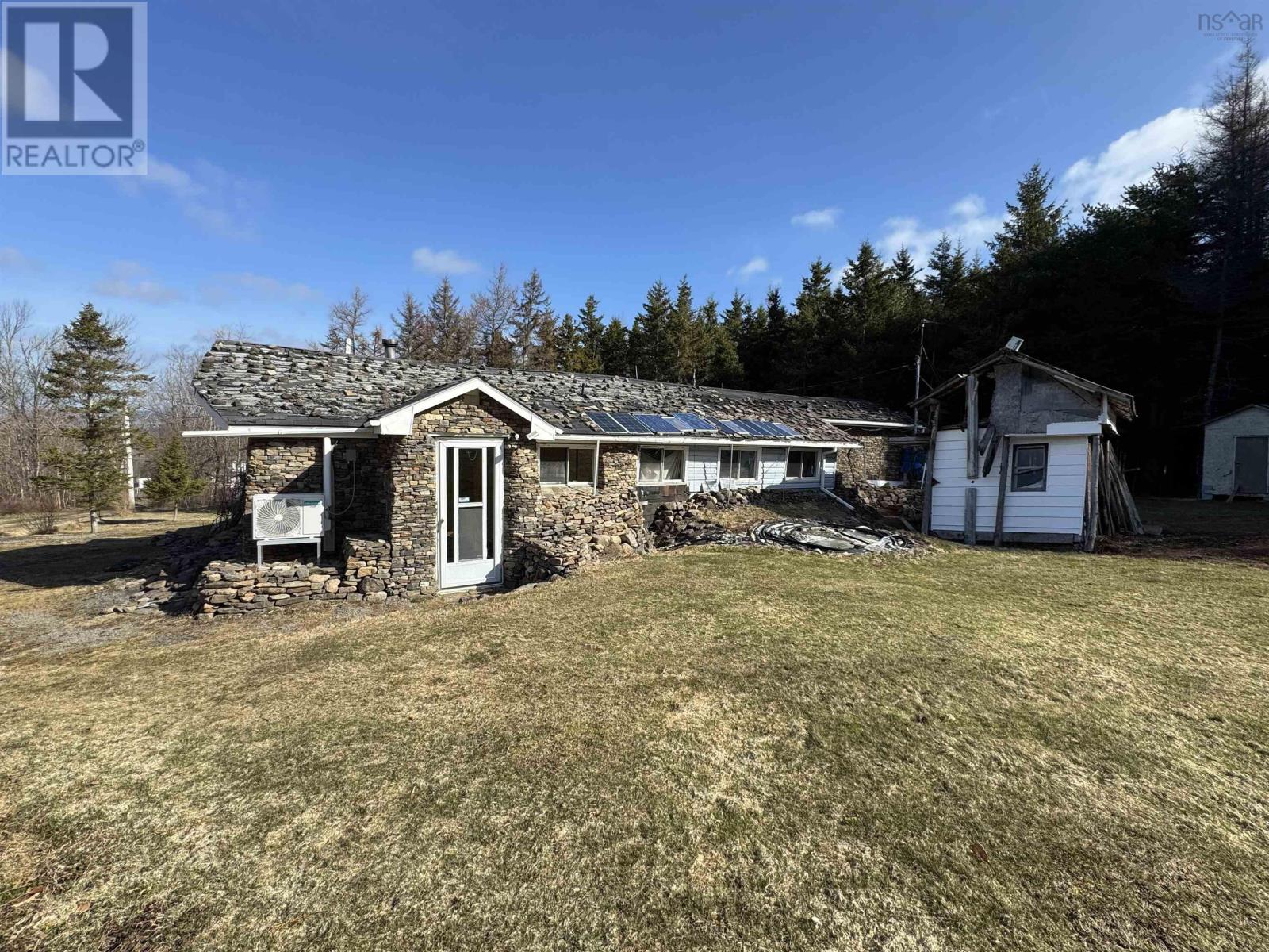 Property 13 of 31 of 102 East Torbrook Road