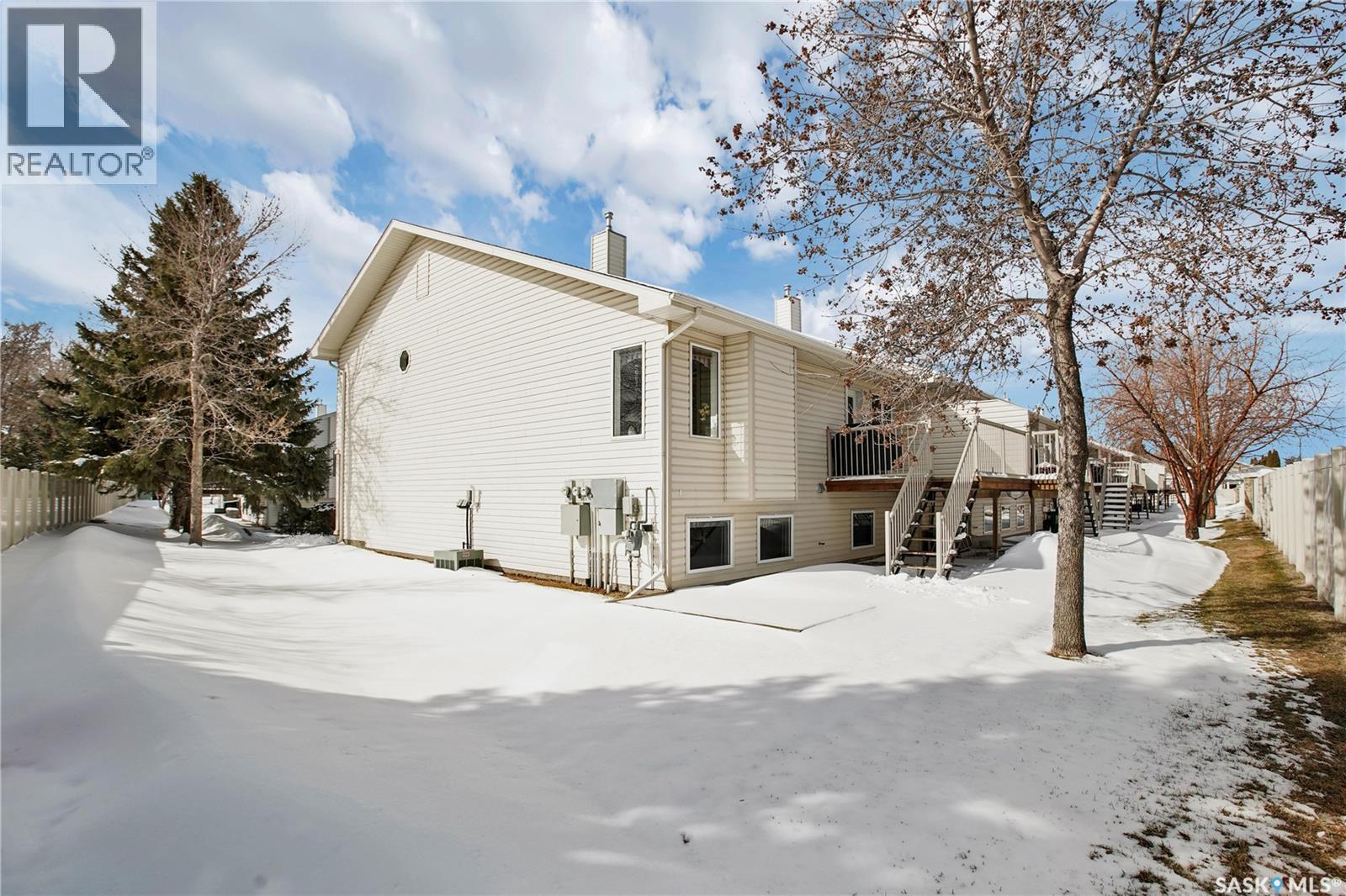 #109 810 MENDEL CRESCENT - 31