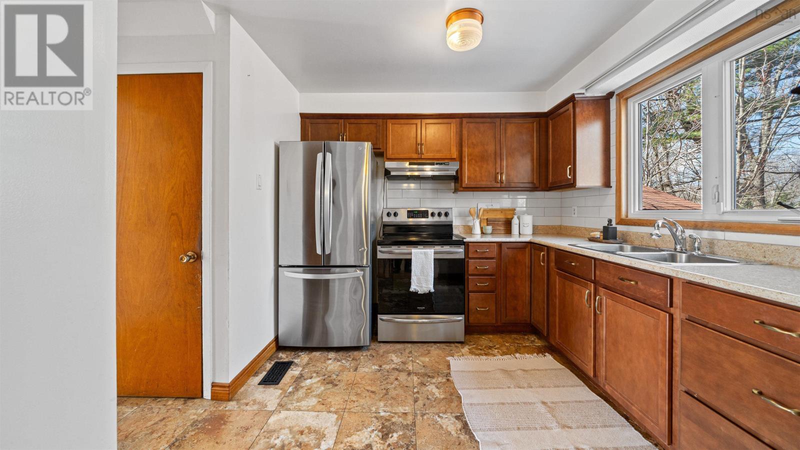 Property 30 of 30 of 24 McIntosh Street