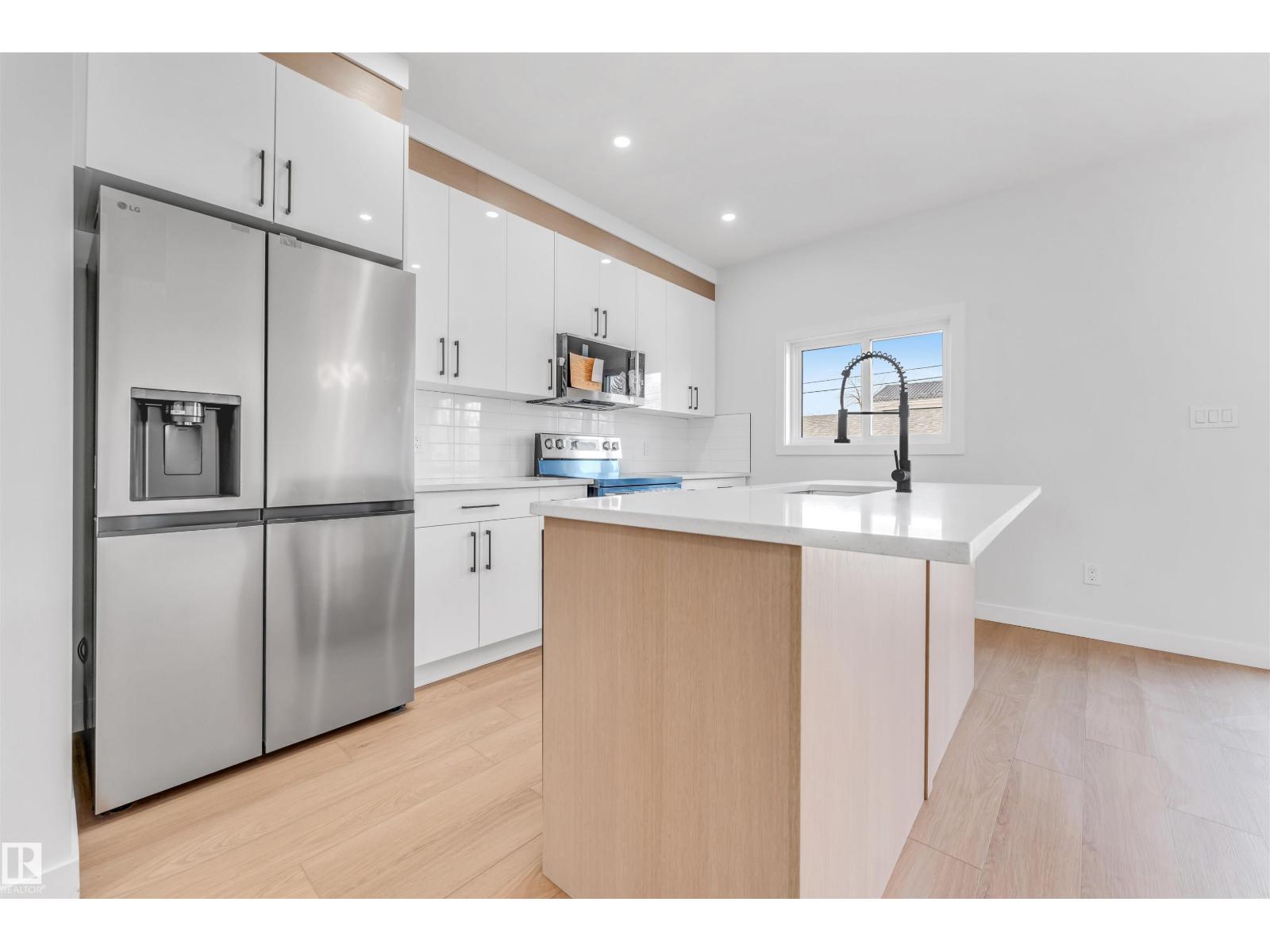 10964 157 ST NW - 17