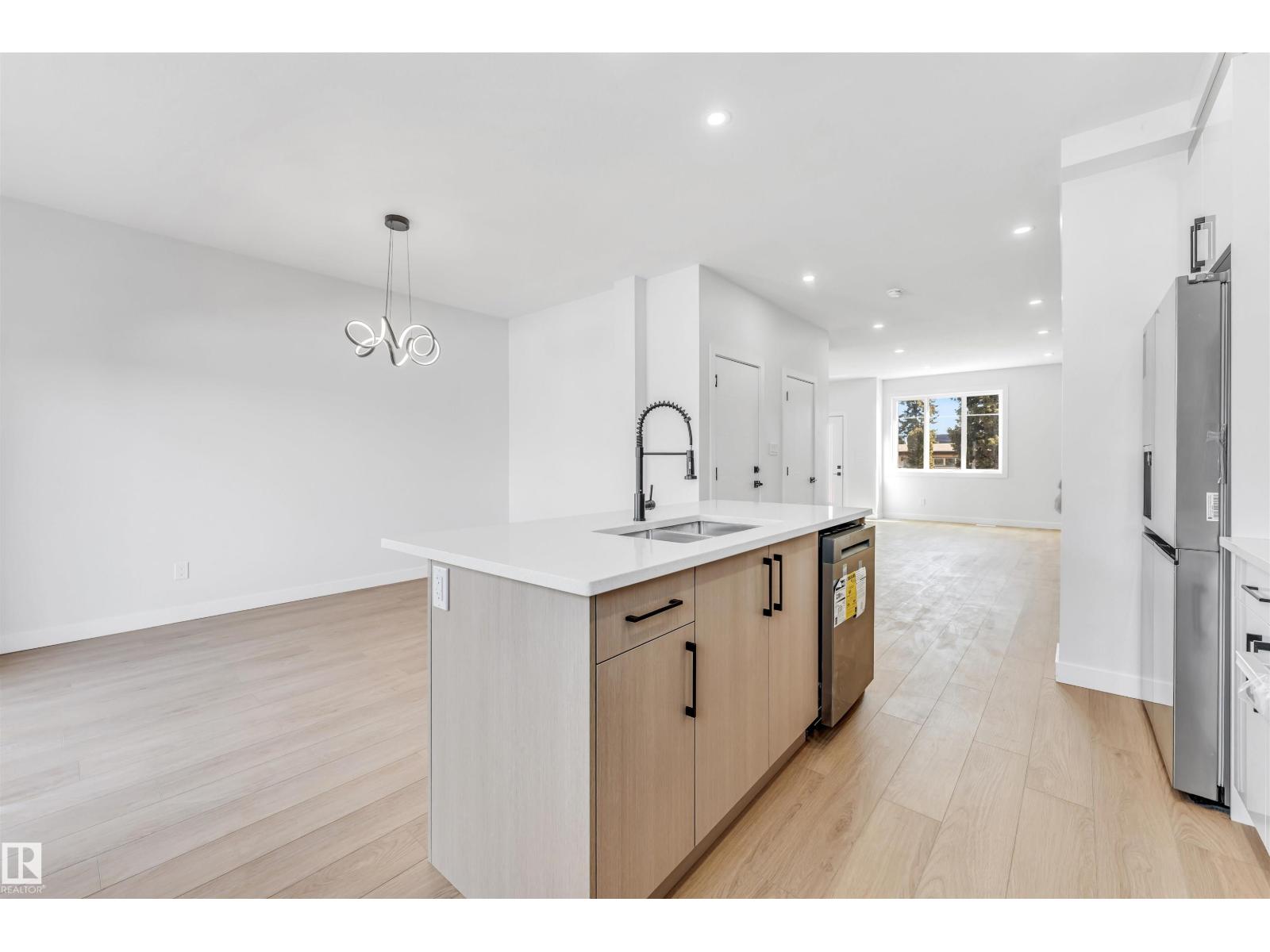 10964 157 ST NW - 19