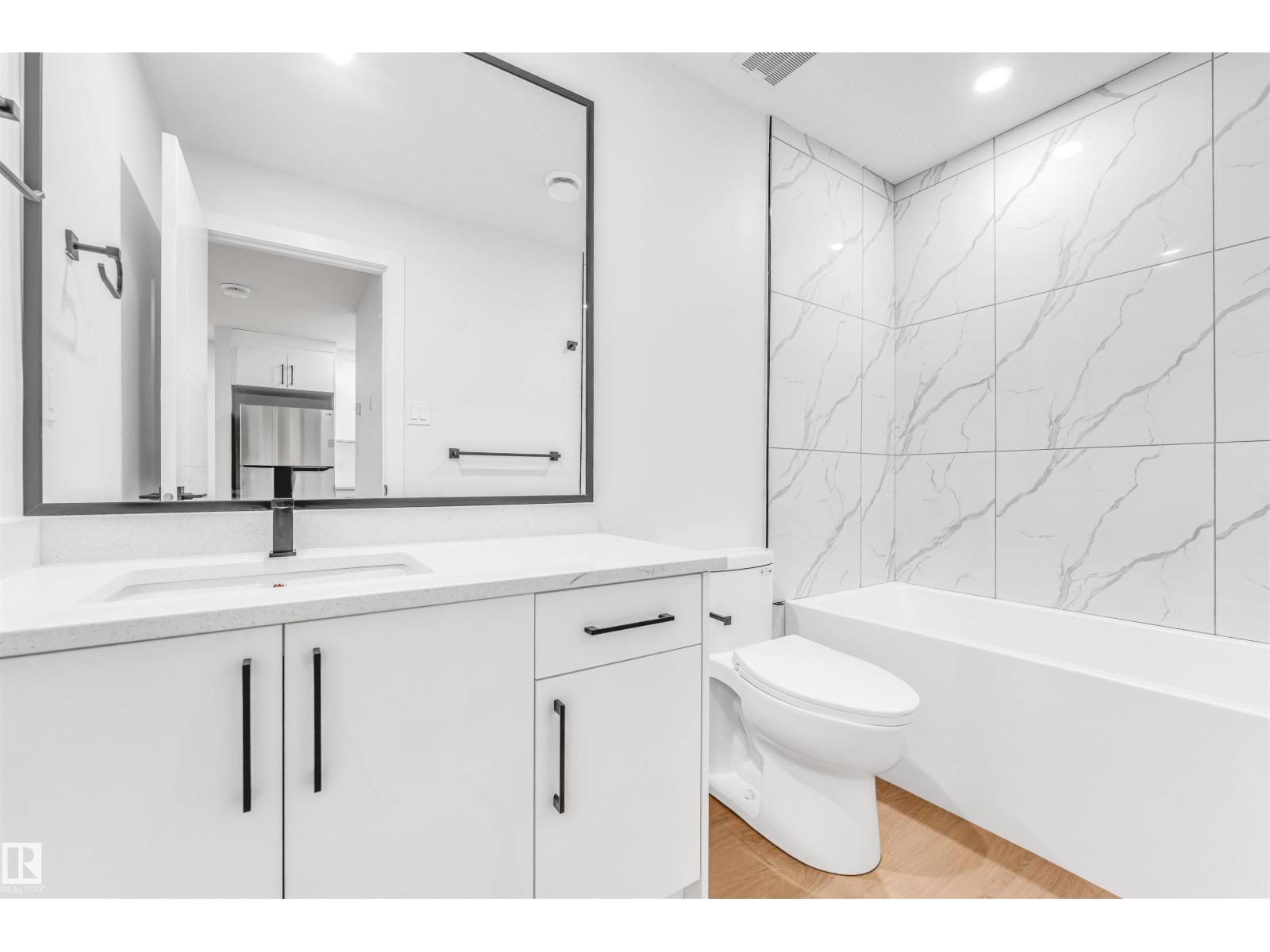 10964 157 ST NW - 33