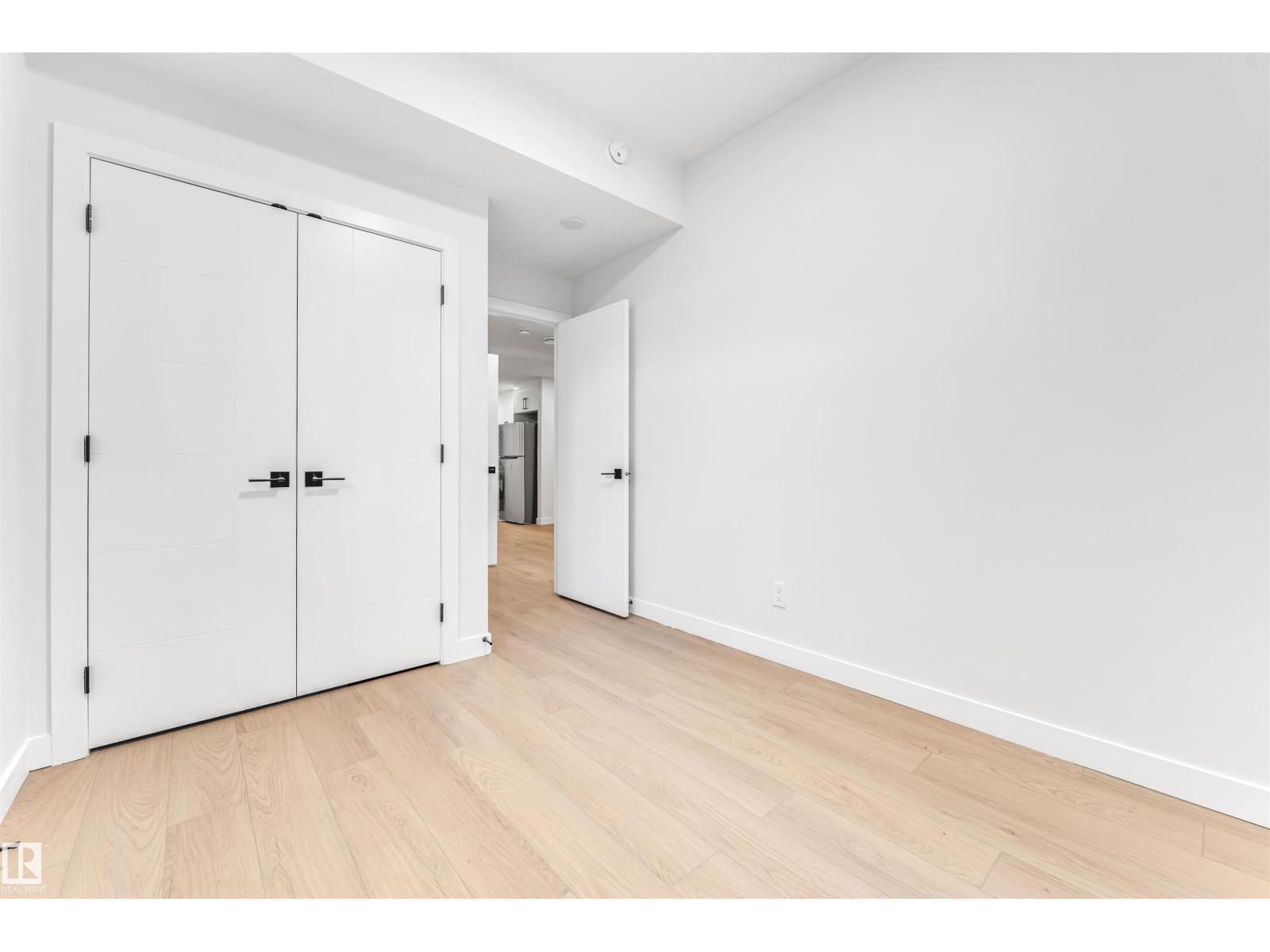 10964 157 ST NW - 39