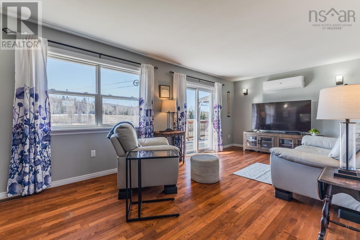 Property 32 of 49 of 324 VALLEY Road