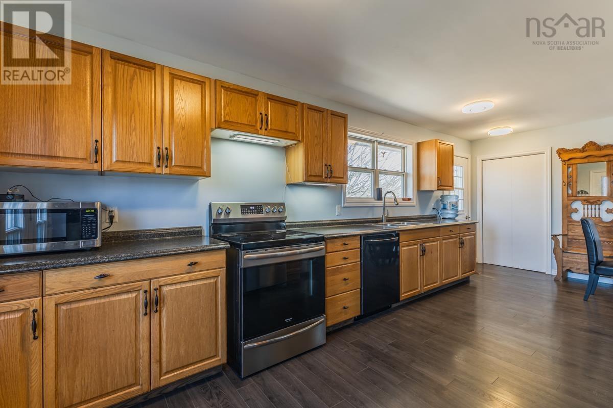 Property 39 of 49 of 324 VALLEY Road