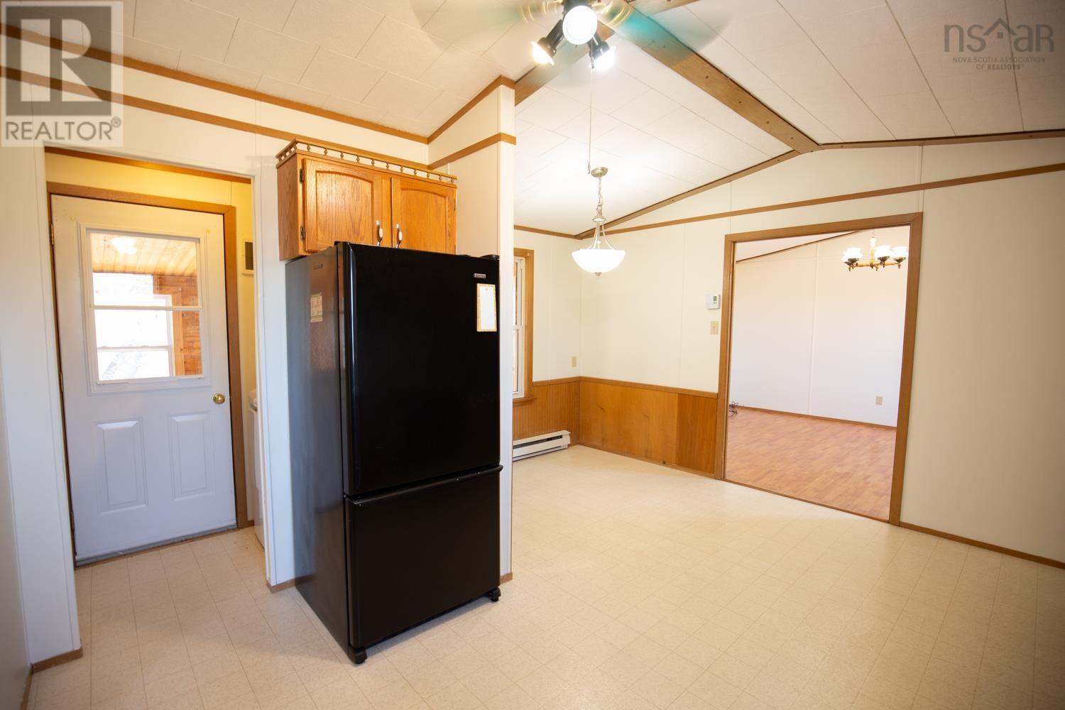 Property 8 of 27 of 3330 Hwy 6