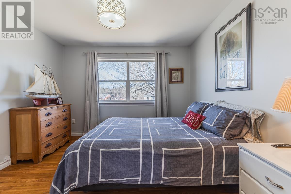 Property 25 of 49 of 324 VALLEY Road