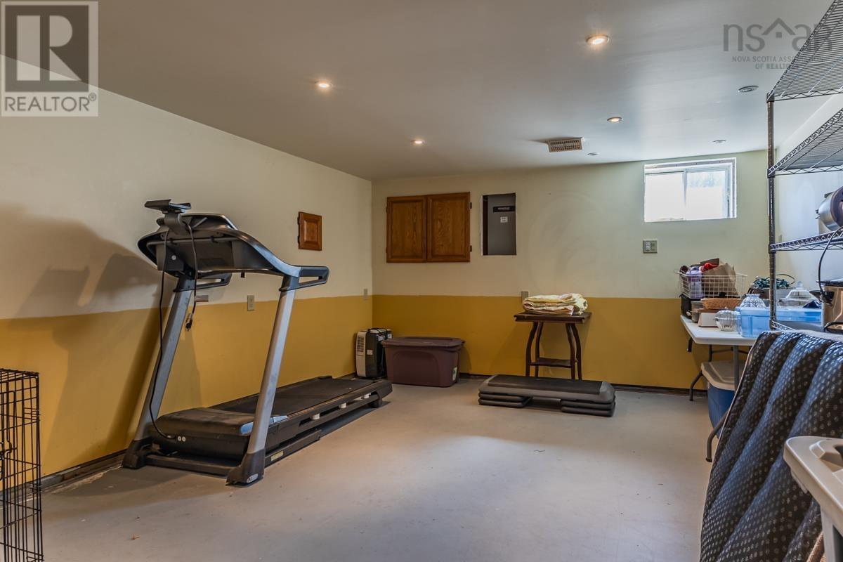 Property 27 of 49 of 324 VALLEY Road