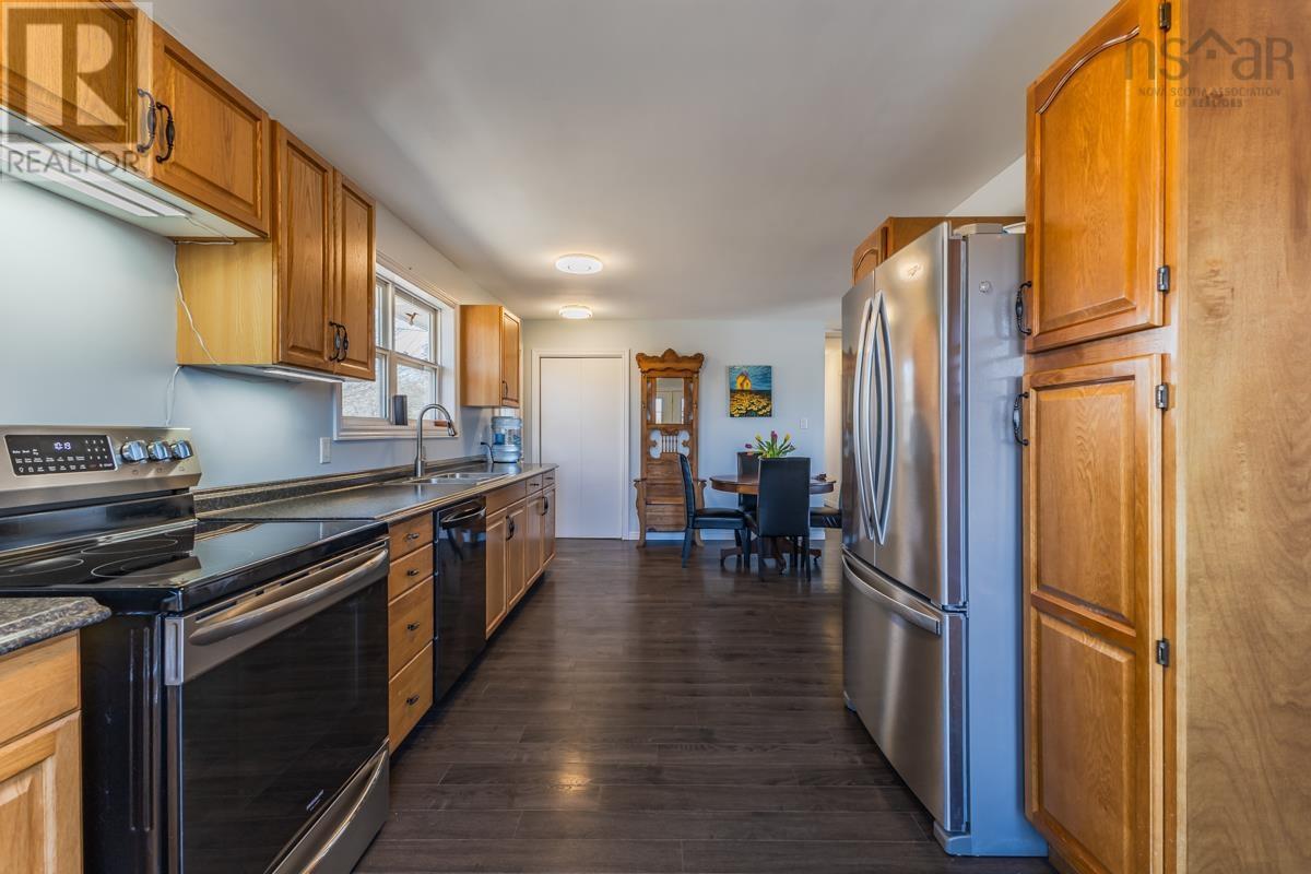 Property 30 of 49 of 324 VALLEY Road