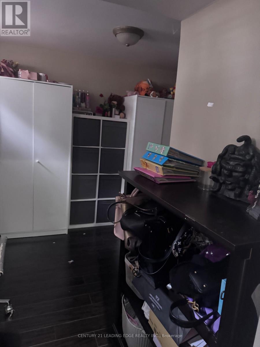 150 DONCASTER AVENUE - 20