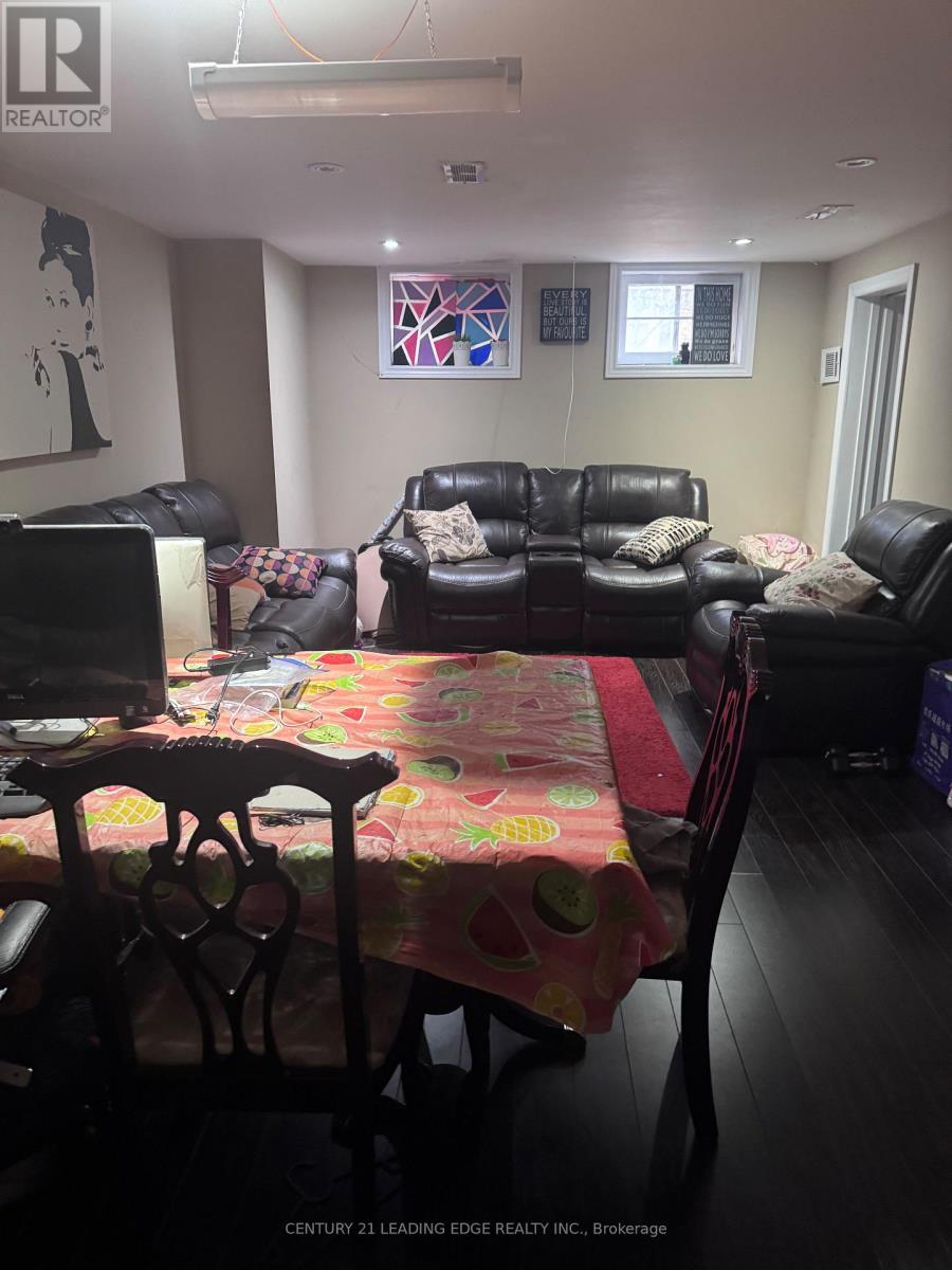 150 DONCASTER AVENUE - 19