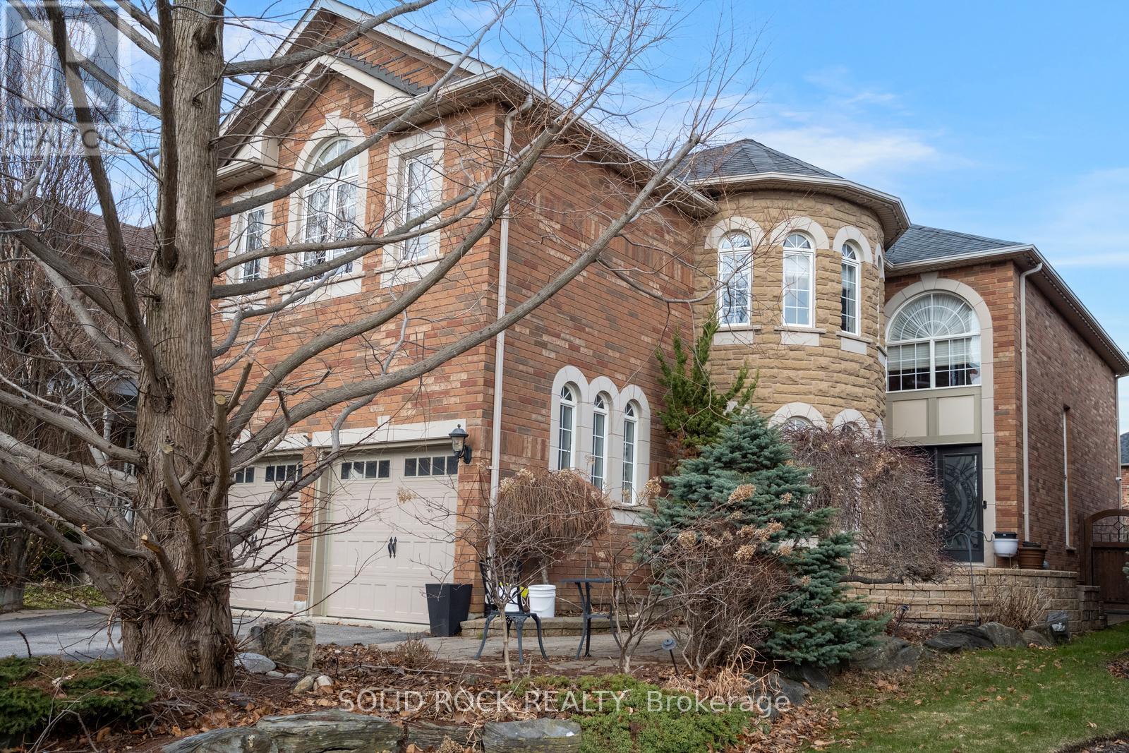 34 FORSYTH CRESCENT - 2