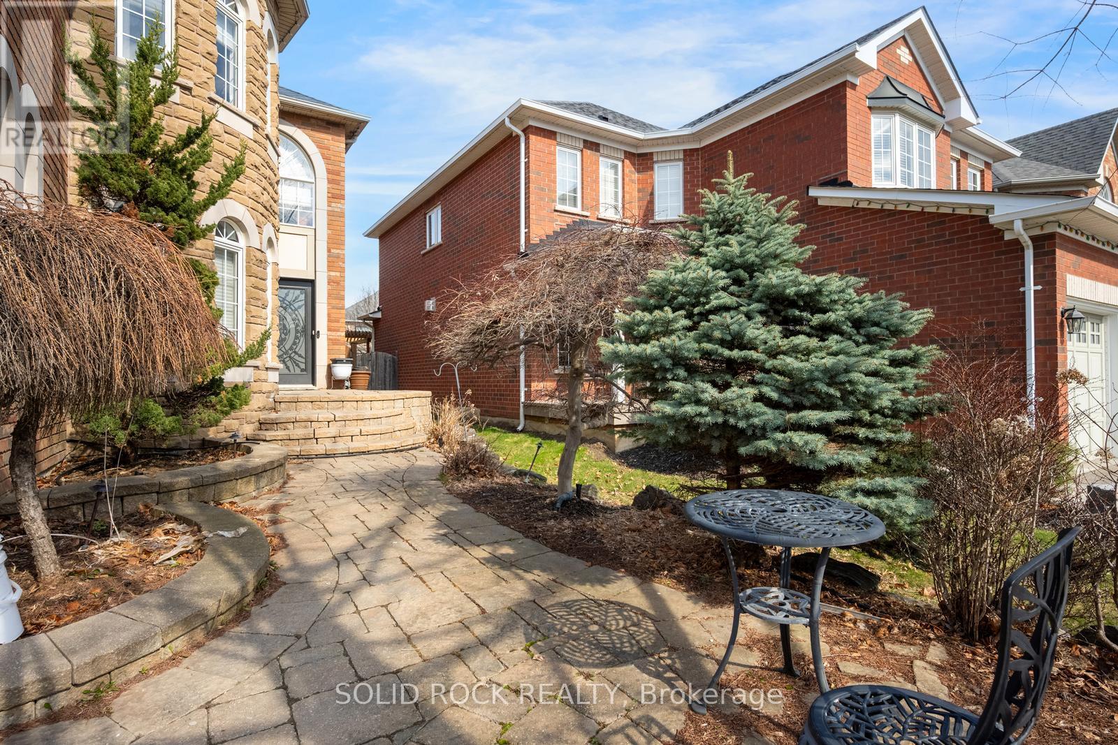 34 FORSYTH CRESCENT - 3