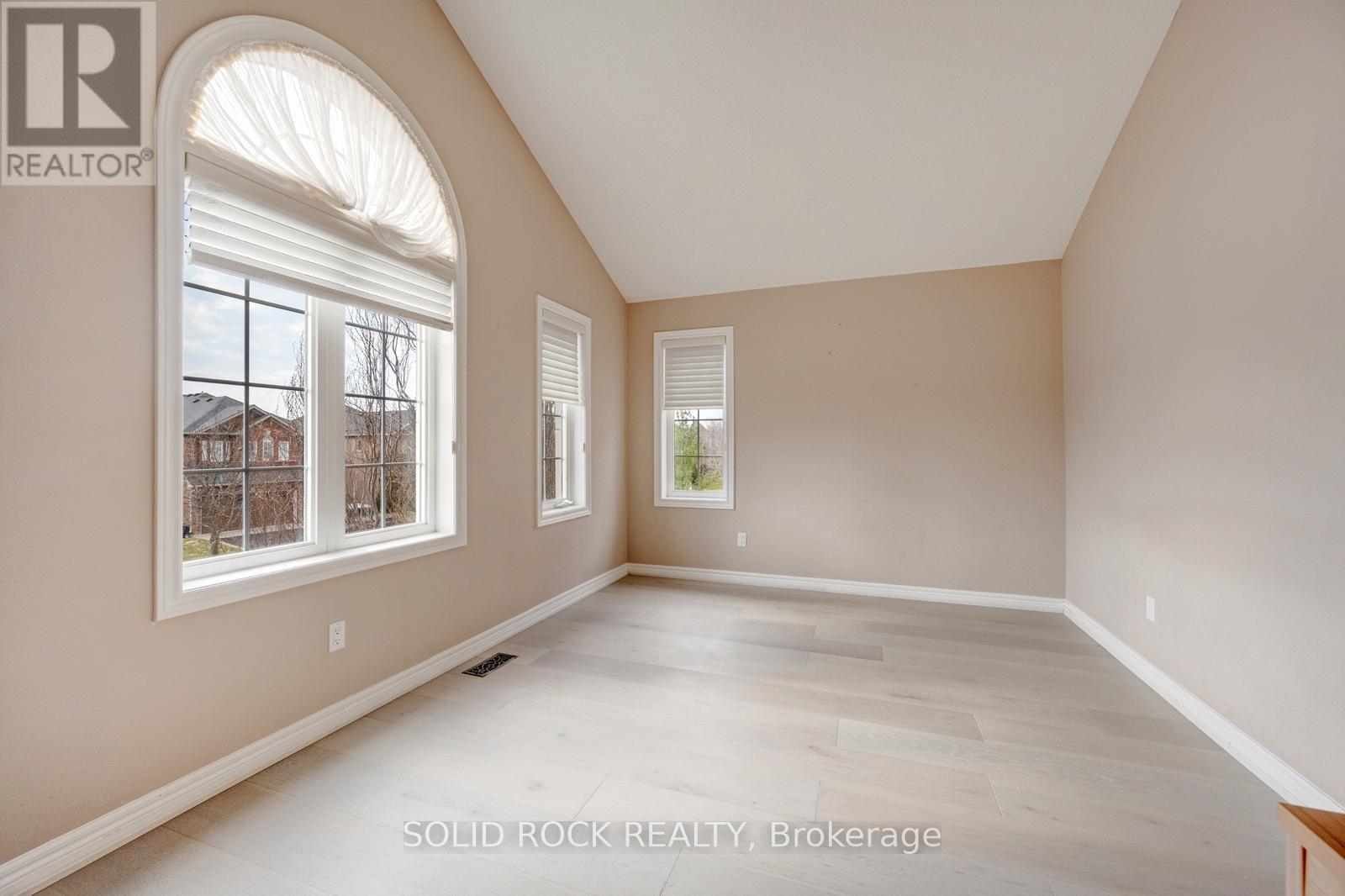 34 FORSYTH CRESCENT - 36