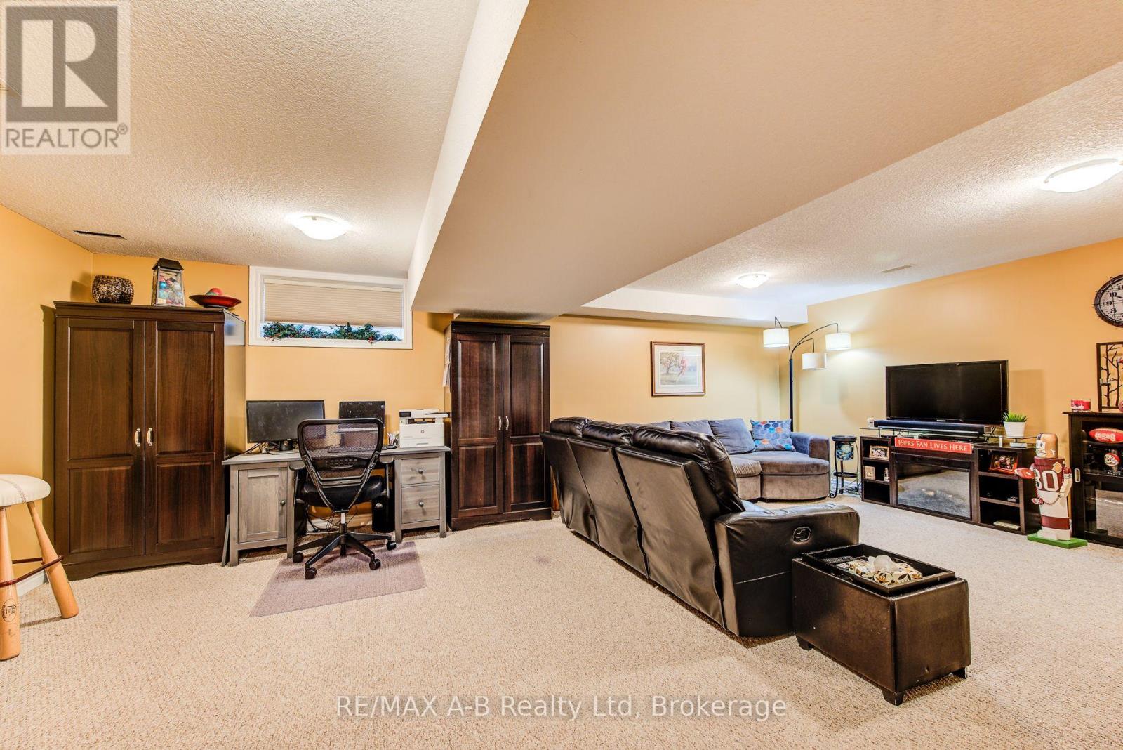 48 WELLINGTON STREET, East Zorra-Tavistock (Tavistock), Ontario, N0B2R0 — Photo 36