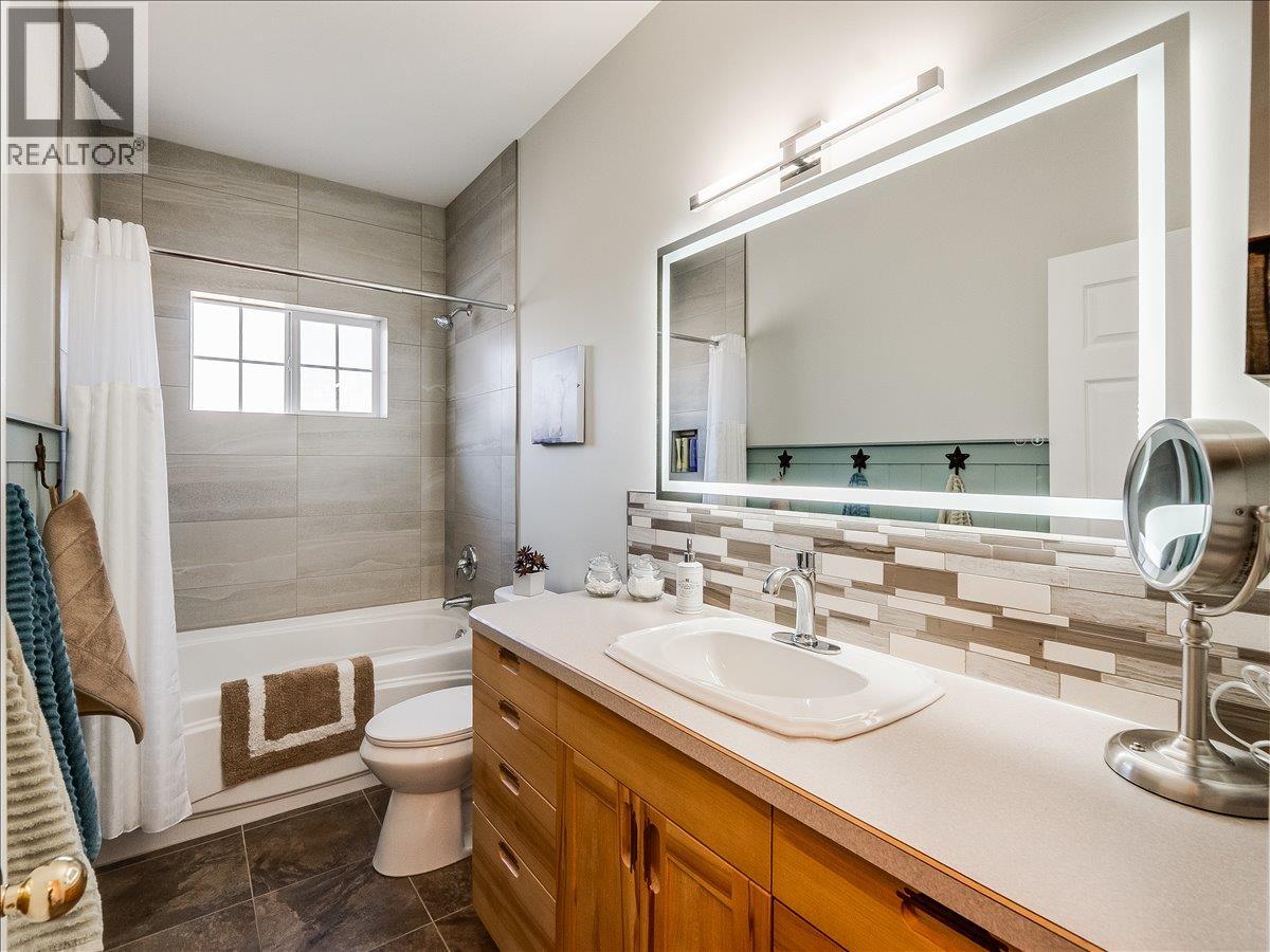 1750 Green Road, Fruitvale