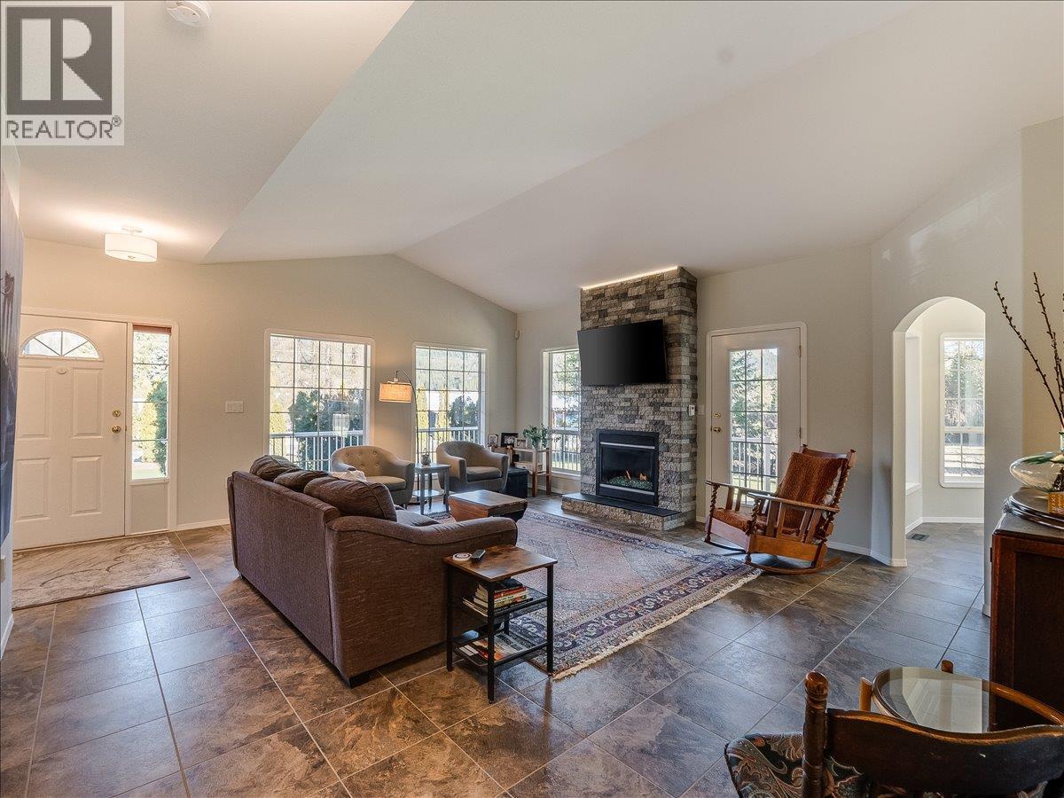 1750 Green Road, Fruitvale