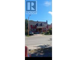 5 Armstrong Avenue thumbnail 3