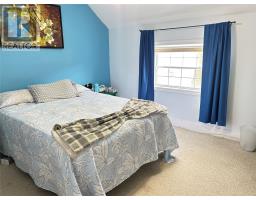 5 Armstrong Avenue thumbnail 17