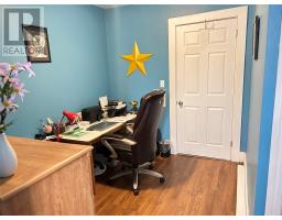 5 Armstrong Avenue thumbnail 12