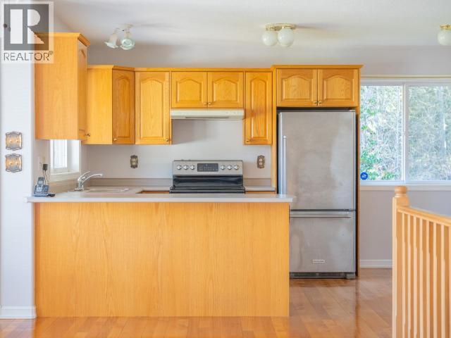 5900 WADDINGTON AVE, Powell River