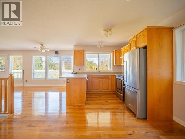 5900 WADDINGTON AVE, Powell River