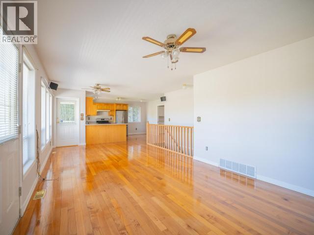 5900 WADDINGTON AVE, Powell River