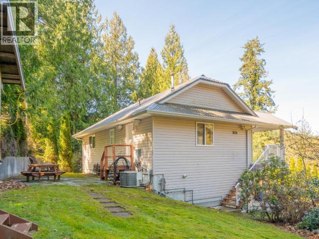 5900 WADDINGTON AVE, Powell River