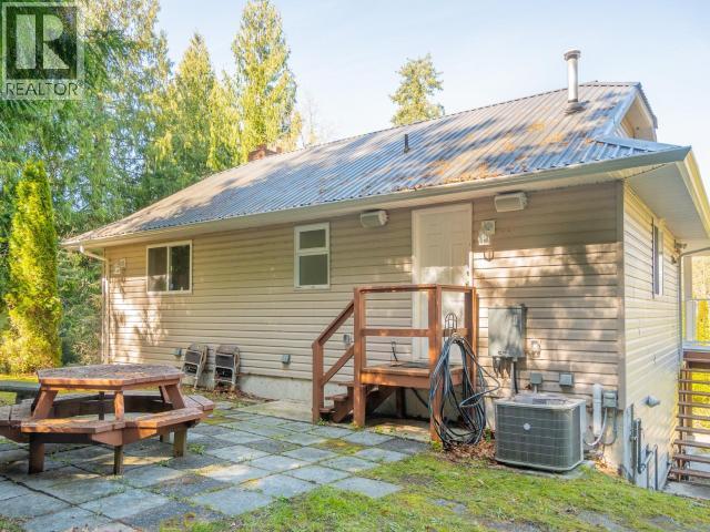 5900 WADDINGTON AVE, Powell River