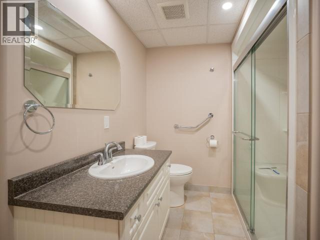 5900 WADDINGTON AVE, Powell River