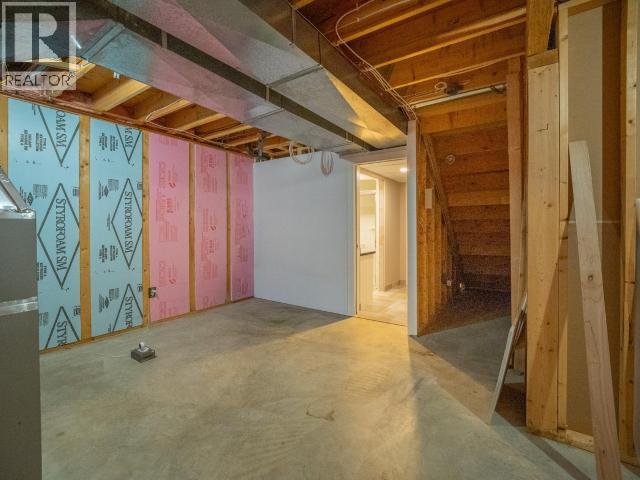 5900 WADDINGTON AVE, Powell River